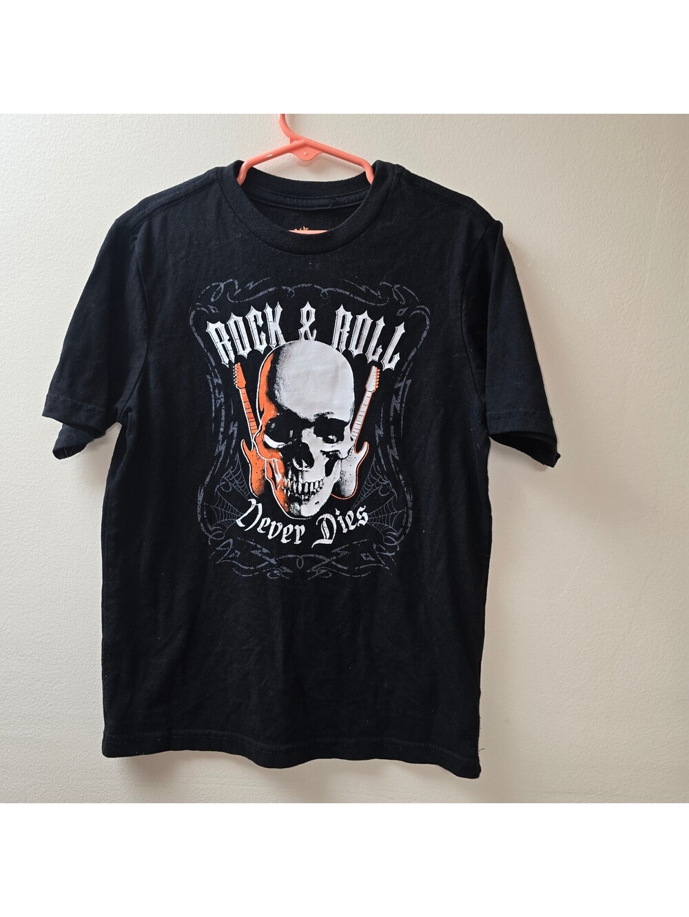 Way to Celebrate! Halloween Rock & Roll Never Dies Black T-Shirt Medium